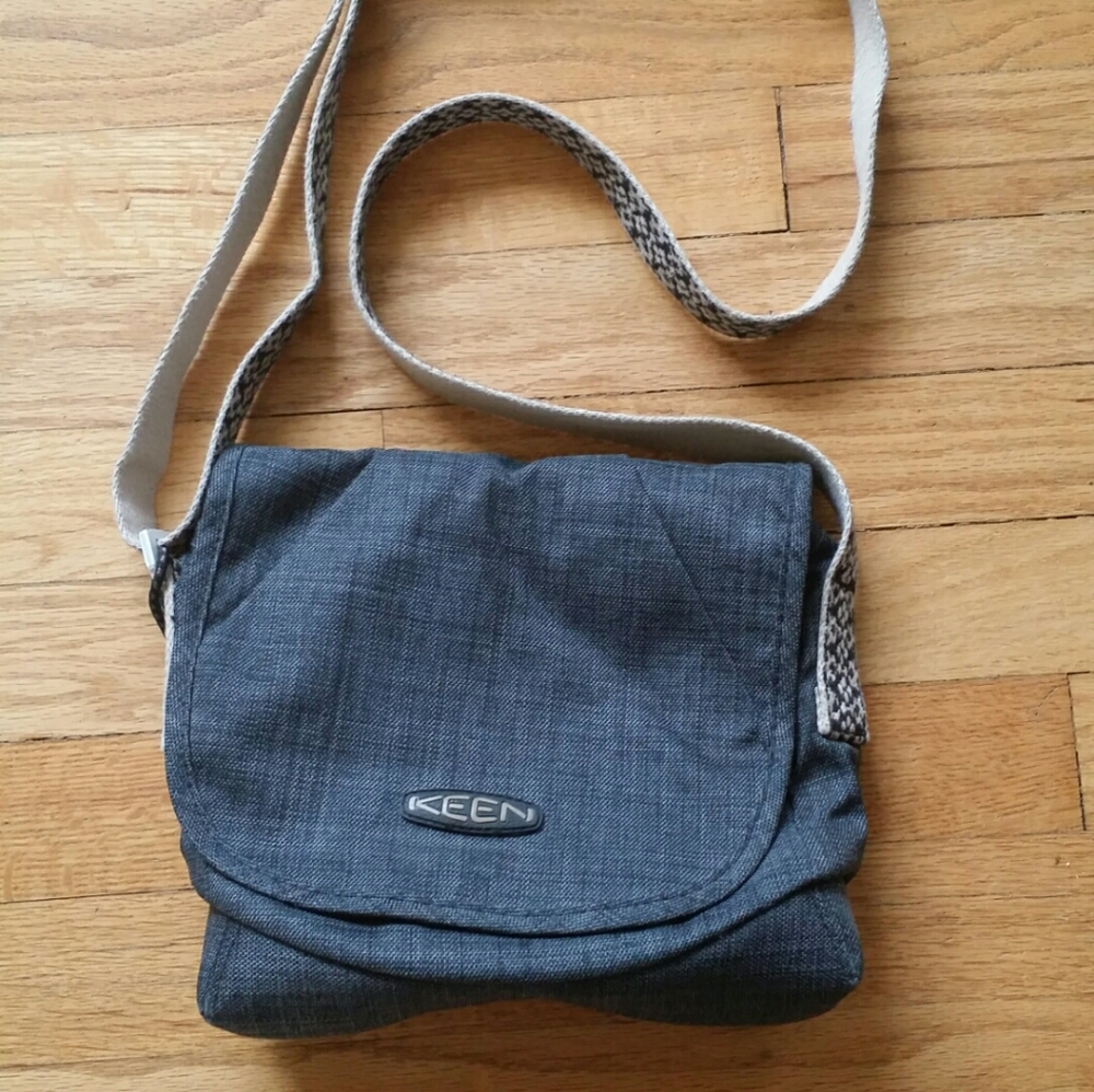 Keen handbag